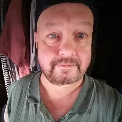 Profile Picture of Robert Mosher (@RobertMosh339) on Twitter