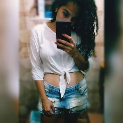 Profile Picture of Mari🌈 (@MariAzevedo94) on Twitter