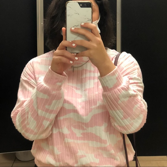 Profile Picture of Jerri Hall (@jerrihall721) on Poshmark
