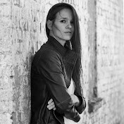 Profile Picture of Susan Wolf (@SusanWolf_Music) on Youtube