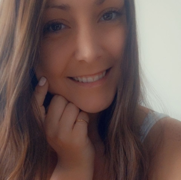 Profile Picture of Roxanne Ladouceur (@roxannel1003) on Poshmark