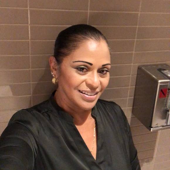 Profile Picture of Alex Astorga (@alexas73) on Poshmark