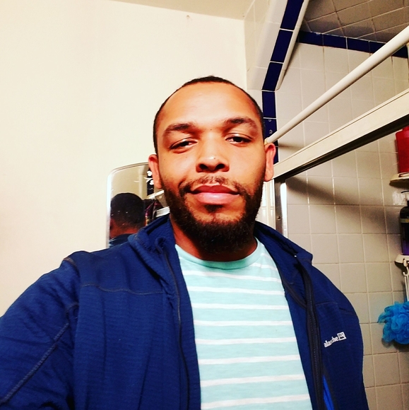 Profile Picture of Christopher Gesnaker (@chrisgeez33) on Poshmark