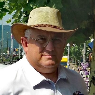 Profile Picture of Tony The Aussie (@tonygravett) on Twitter