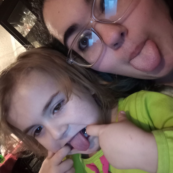 Profile Picture of Sarah Huffines (@sarahhuffines) on Poshmark