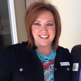 Profile Picture of Lori Morrison (@LoMo3260) on Twitter