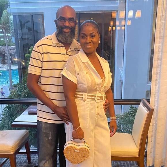 Profile Picture of Wayne Bennett (@bemowa2010) on Poshmark