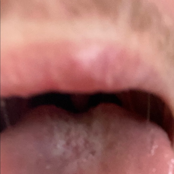 Profile Picture of Andrew Pieris (@andrewpieris) on Poshmark