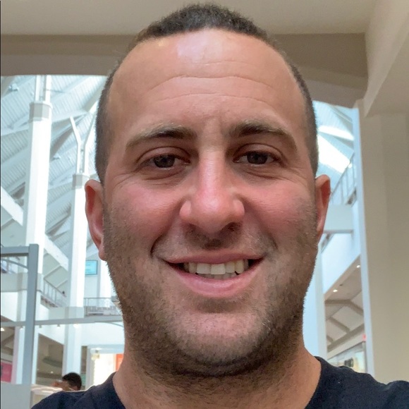 Profile Picture of Joseph Bogart (@josephbogart) on Poshmark