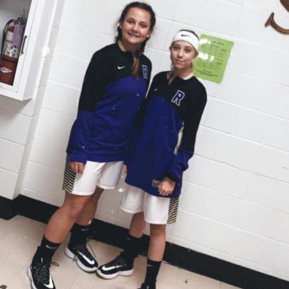 Profile Picture of Jesslyn Carlisle (@jesslyncarlisle) on Poshmark