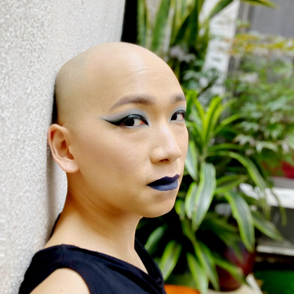 Profile Picture of Simón(e) Sun (@simonedsun) on Poshmark