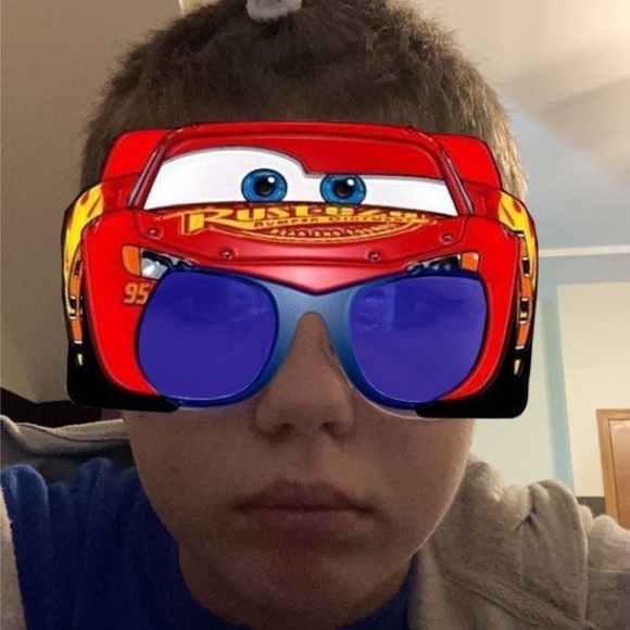 Profile Picture of Valon Poisel (@valoniscool) on Poshmark
