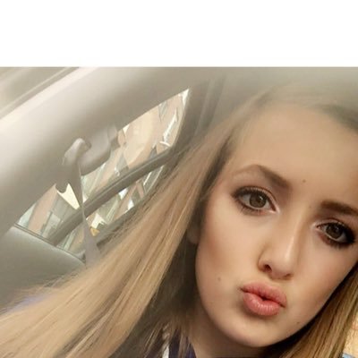 Profile Picture of Libby Carter (@libbycarter24) on Twitter