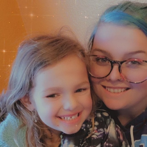 Profile Picture of Abby Bailey (@abbybailey1994) on Poshmark