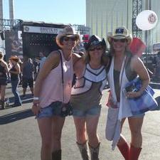 Profile Picture of Tracy Raymond (@GetInnov8ted) on Twitter