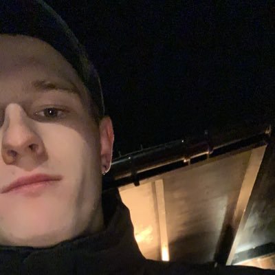 Profile Picture of ℂ𝕣𝕖𝕒𝕞𝕪 𝔹𝕠𝕚 (@Pj3Tom) on Twitter