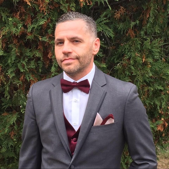 Profile Picture of Mike Disomma (@mdisomma) on Poshmark