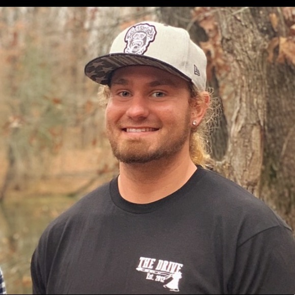 Profile Picture of Chase Malone (@c_malone_827) on Poshmark