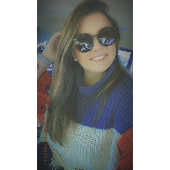 Profile Picture of Kerrigan Kennington (@kerrigank_fite) on Poshmark
