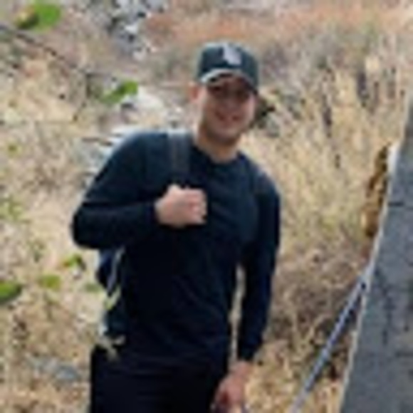 Profile Picture of Jeff Hobbs (@jeffhobbs11) on Poshmark