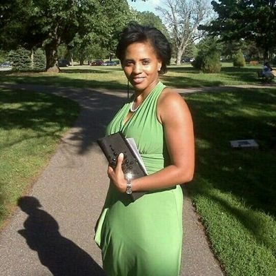 Profile Picture of Valerie Chandler (@cleanlife2003) on Twitter