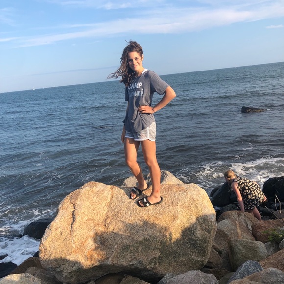 Profile Picture of Avaline Fihlman (@avalinefihlman) on Poshmark