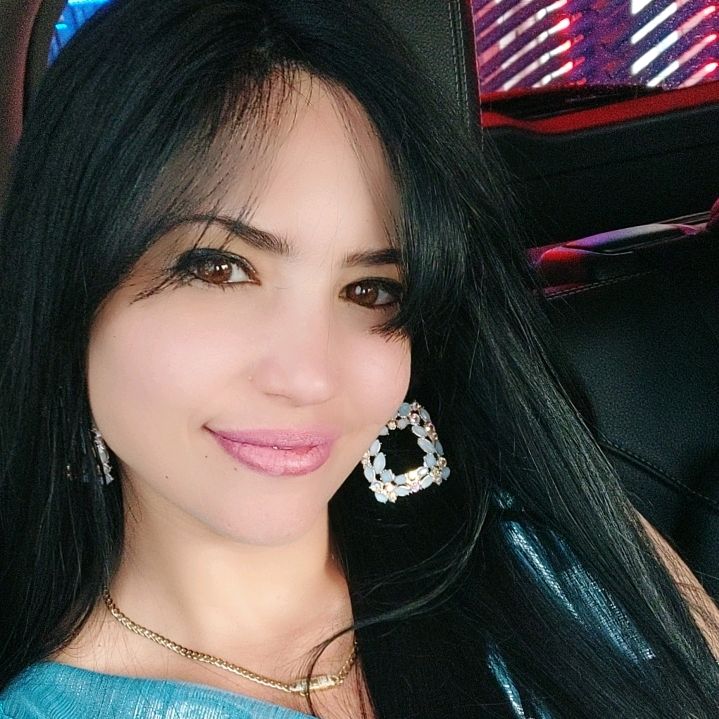 Profile Picture of Lisandra Lorenzo (@lisandra.lorenzo) on Tiktok