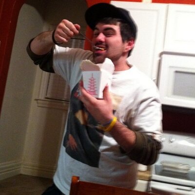 Profile Picture of Kyle Thorn (@Deathwtritegun) on Twitter