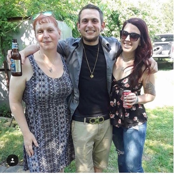 Profile Picture of Adam Riley (@adamriley) on Poshmark