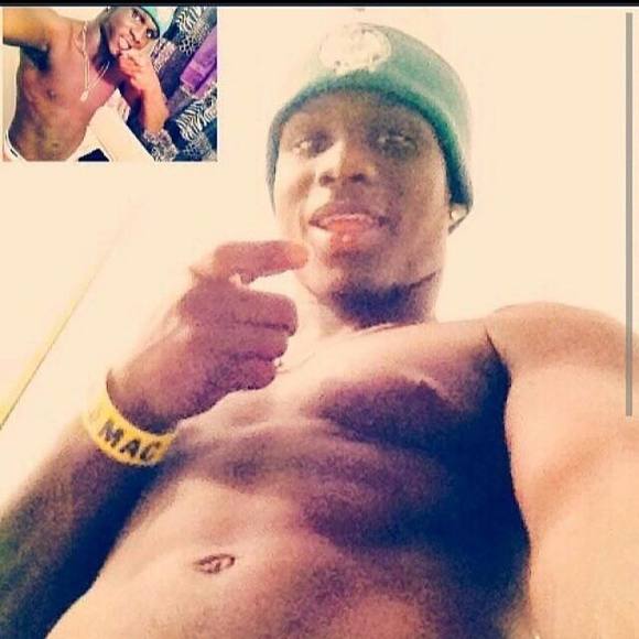 Profile Picture of Dwayne Daley (@dwayne233) on Poshmark