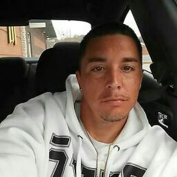 Profile Picture of David Norris (@dleenorris3636) on Poshmark