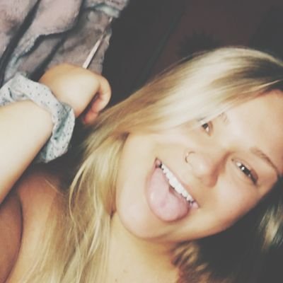 Profile Picture of Hannah (@eberwein15) on Twitter