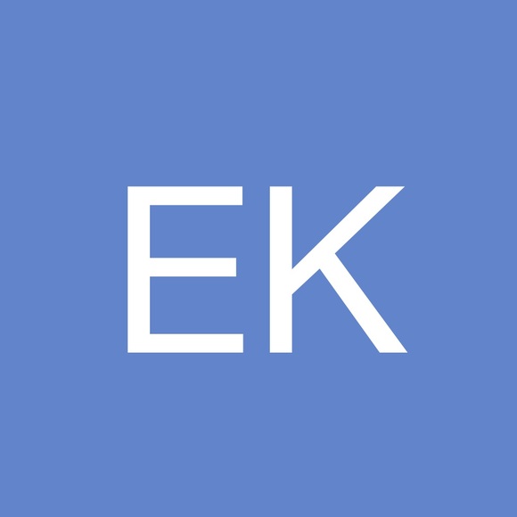 Profile Picture of Evalyn Key (@evatwa) on Poshmark