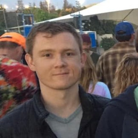 Profile Picture of Chris Meyers (@chrismeyers94) on Poshmark