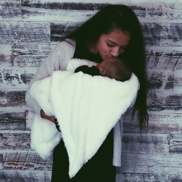 Profile Picture of Hinemoa Pauni (@hinemoapauni2) on Poshmark