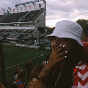 Profile Picture of Rochi (@RochiSwag) on Youtube