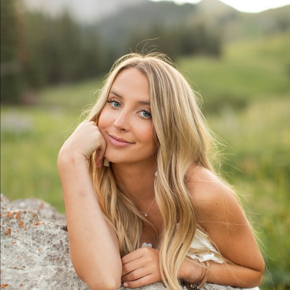 Profile Picture of Lauren Baerlocher (@baerlocher1) on Poshmark