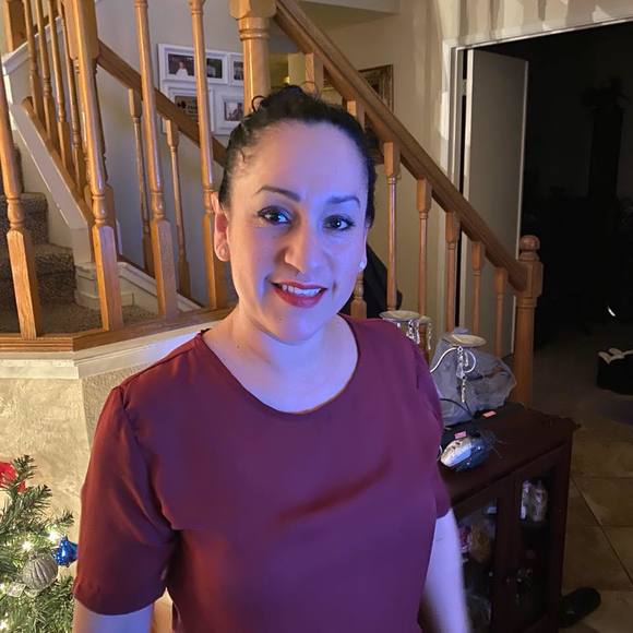 Profile Picture of M rocio Quirarte medrano (@mroxyo) on Poshmark