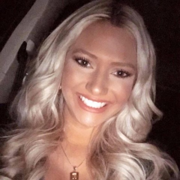 Profile Picture of Katelyn Patterson (@katelynpatte629) on Poshmark