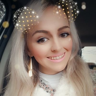 Profile Picture of Ana Paula Renner (@AnaPaulaRenner2) on Twitter