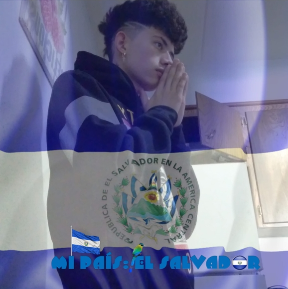 Profile Picture of Nicolás Rivas (@rivasnick803) on Poshmark