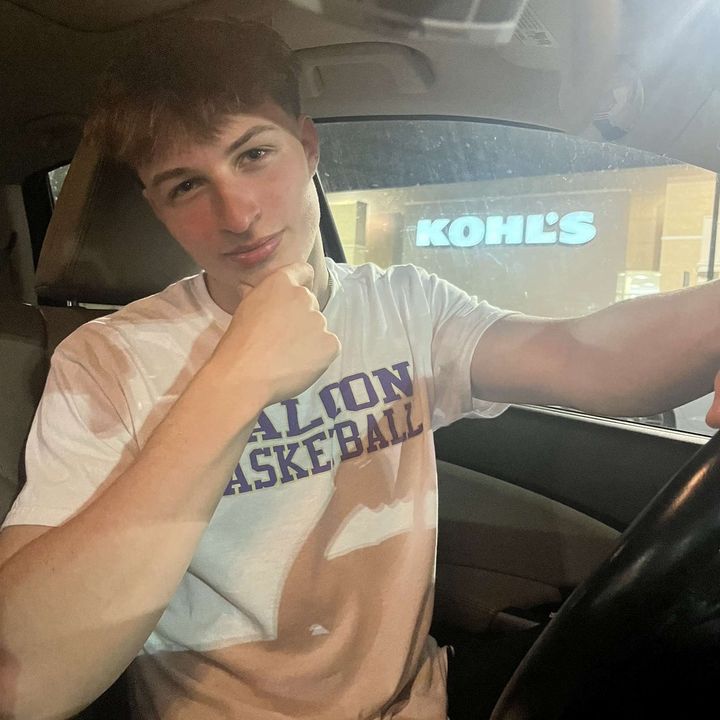 Profile Picture of james (@james.halley) on Tiktok