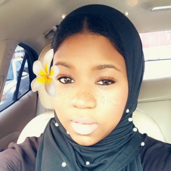 Profile Picture of Chalea Butler (@surah186) on Poshmark