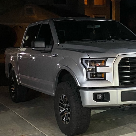 Profile Picture of Cody Ashley (@cody_az128) on Poshmark