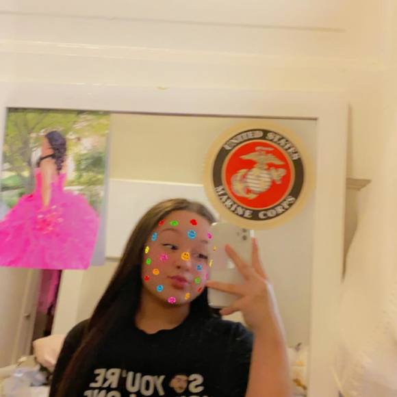 Profile Picture of Mayte Ramirez (@mayteramirez498) on Poshmark