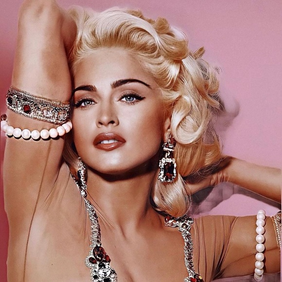 Profile Picture of Michael Facciolo (@mfacciolo) on Poshmark