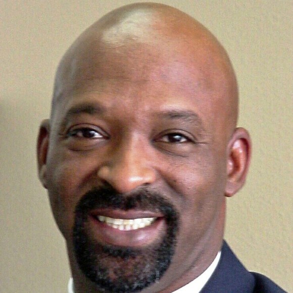 Profile Picture of Man Eaglin (@manroyeaglin61) on Poshmark