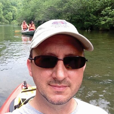 Profile Picture of Michael  McCracken (@MikeMcCracken64) on Twitter