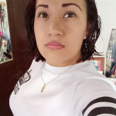 Profile Picture of Iris Valencia (@IrisVal92463412) on Twitter