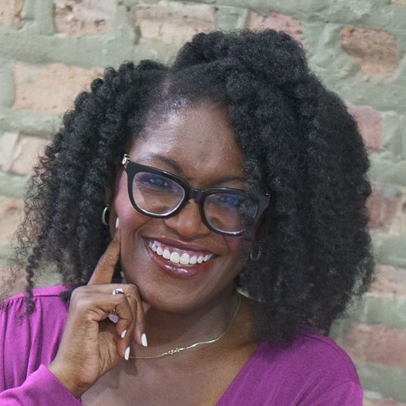 Profile Picture of Renee Matthews (@matthe34) on Poshmark